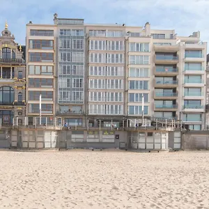 Sunny Side Apartment